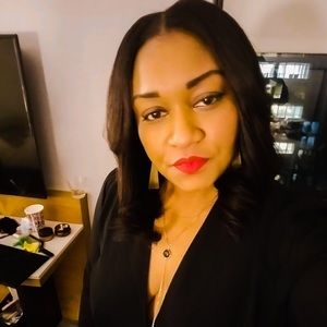 Meet your Posher, Aureline